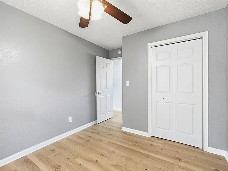 3856 Forestwood Ct — Photo 30
