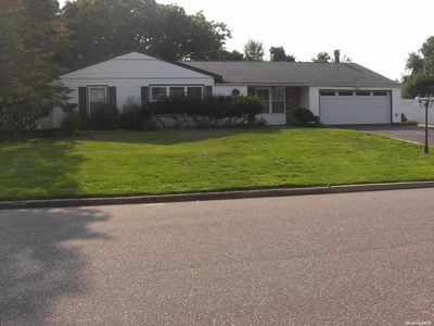 12 Ridge Road, Coram, NY, 11727