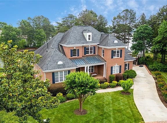 2nd image of 129 Kelly Cove Ct