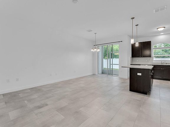 4th image of 3148 Crown Jewel Ct