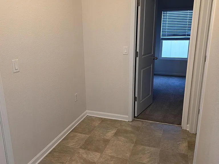 2537 Wisdom Ct — Photo 8