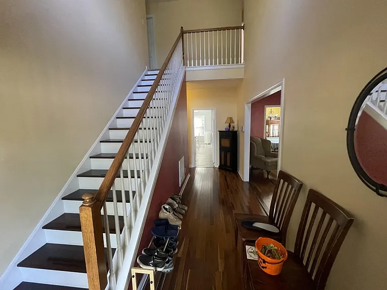 44 Hampton Springs Ct — Photo 7