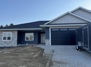 236 Heinig Way, Holmen, WI 54636
