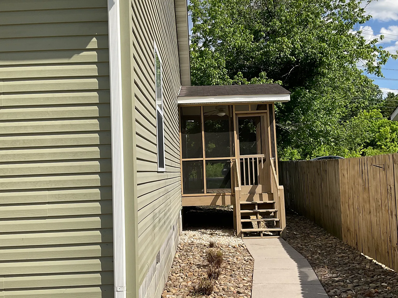 1521 Cunningham Rd — Photo 3
