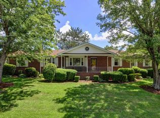 129 Lee Cir, Greer, SC 29650