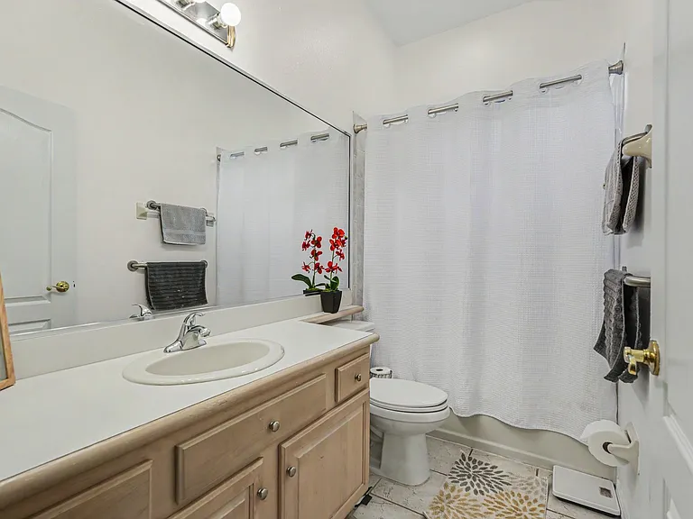 702 Brooker Ridge Ct — Photo 21