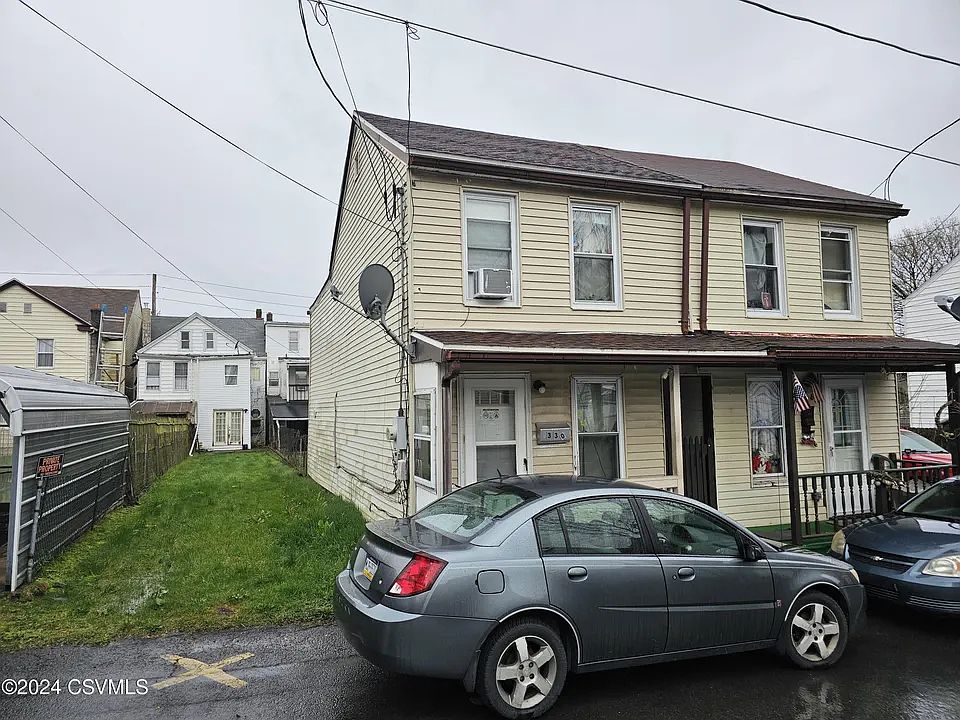 1st image of 330 S Currant St