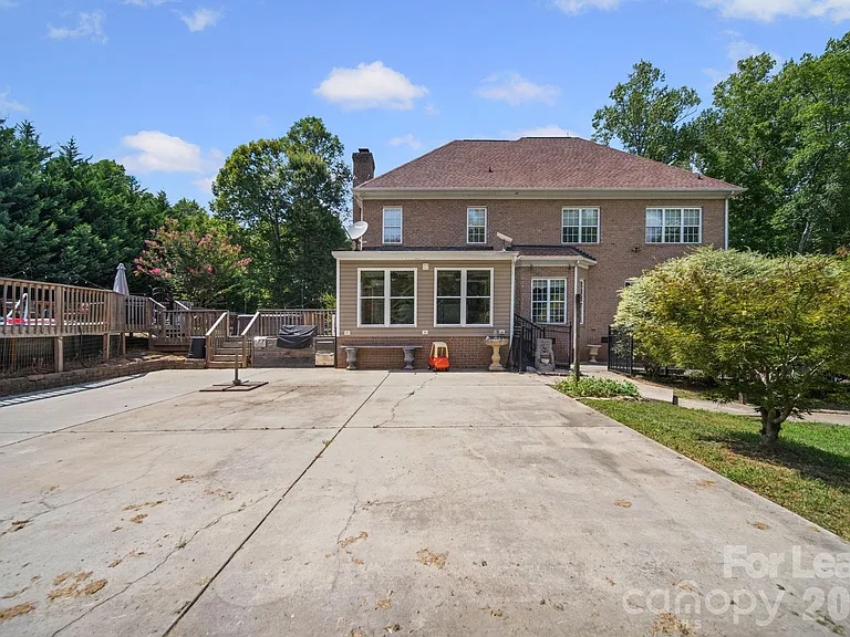7107 Nesbit Rd — Photo 39