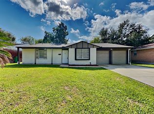 407 Harold Ln, Baytown, TX 77521