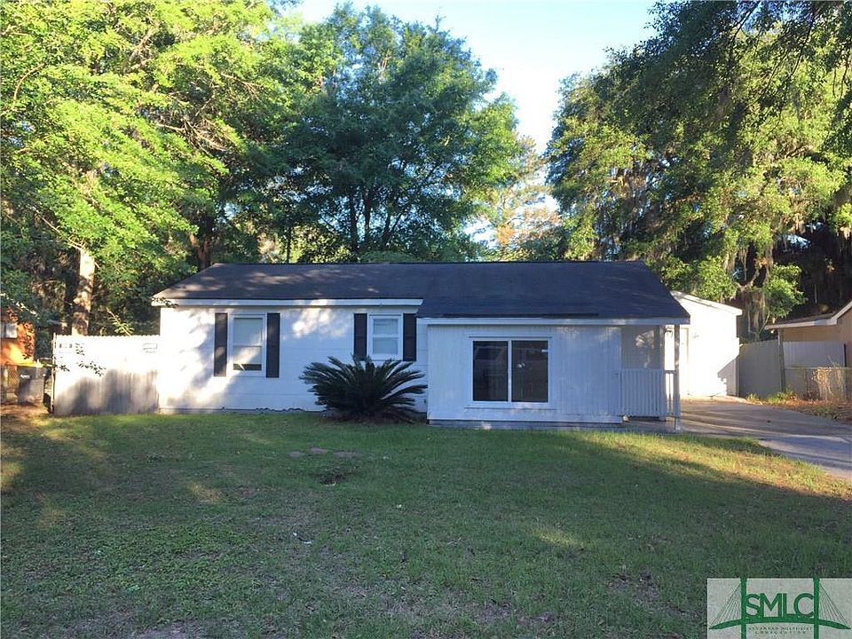 2nd image of 34 Arthur Cir