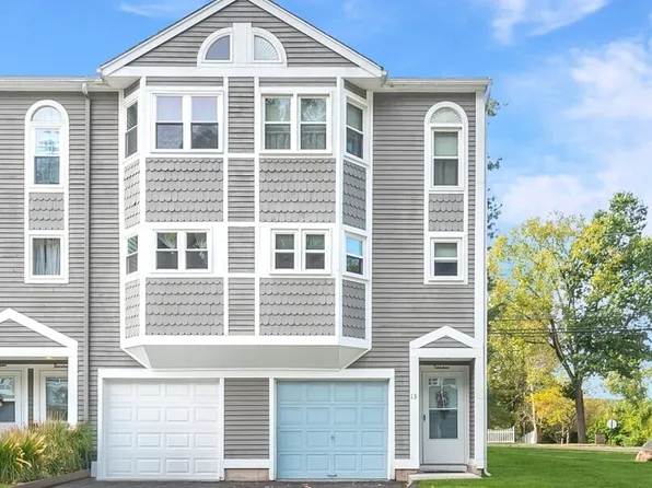 1655 North Colony Road #13, Meriden, CT 06450