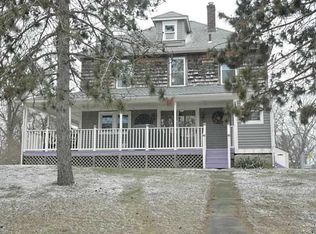 831 Greenville Ave, Johnston, RI 02919