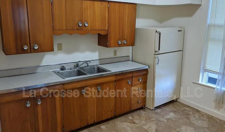 904 Vine St #LA CROSSE — Photo 24
