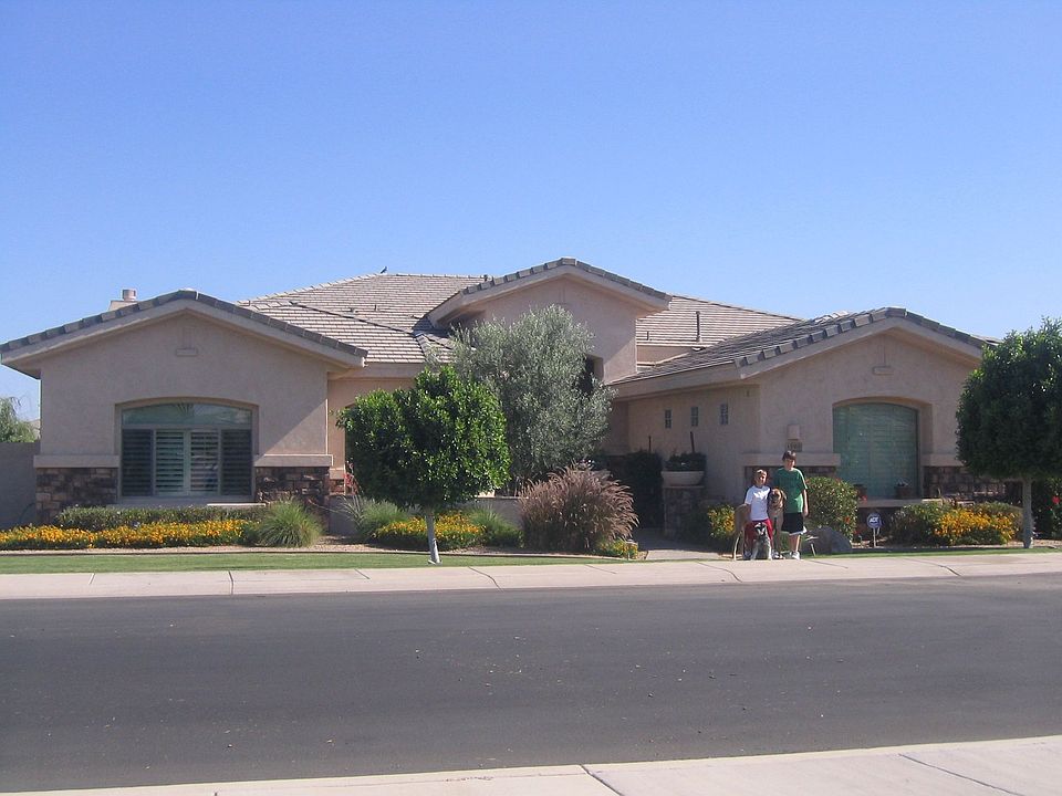 1st image of 1590 W Grand Canyon Dr