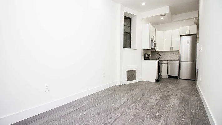 Rented by Nooklyn NYC LLC | media 21