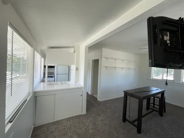 (undisclosed Address), Fresno, CA 93704