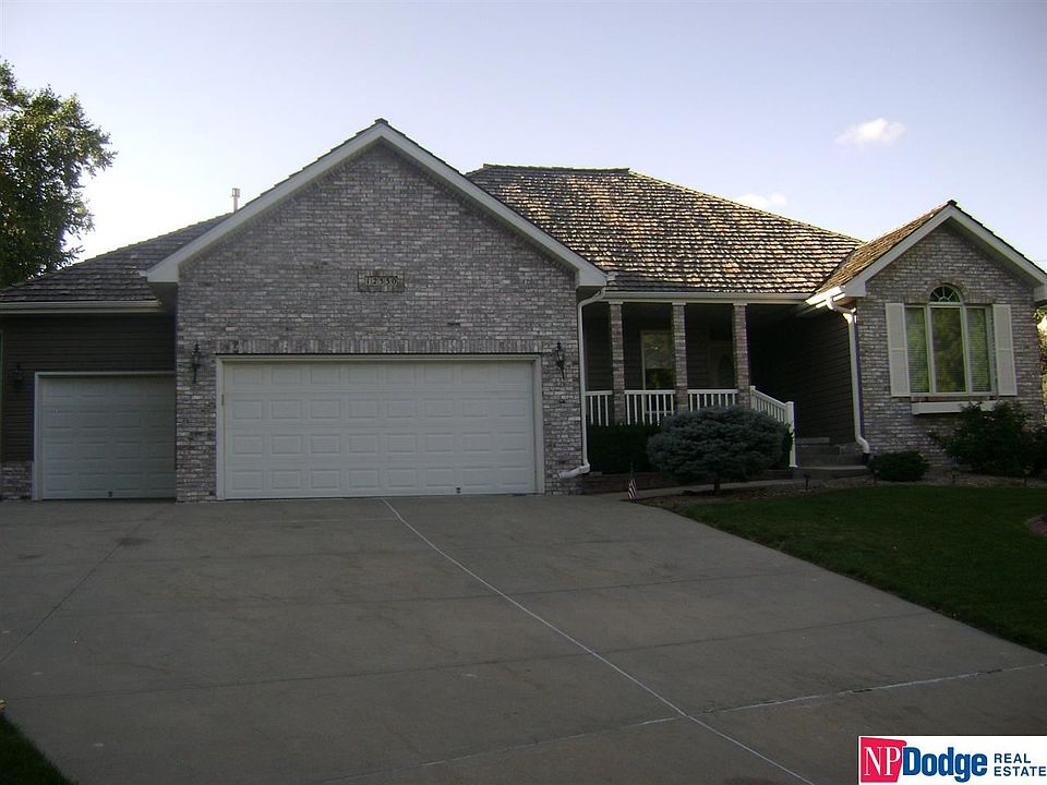 1st image of 12330 Parker Cir