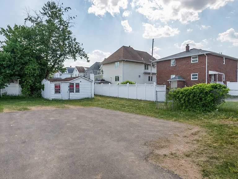 344 Valley Brook Ave #1 — Photo 16