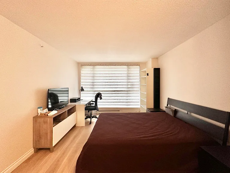 5615 Hampton Pl #205 — Photo 4