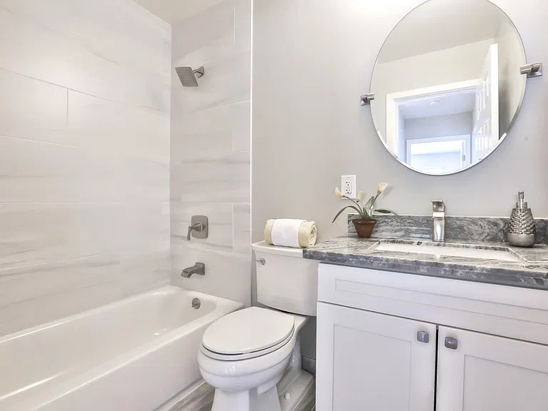 1144 Valencia Way — Photo 15