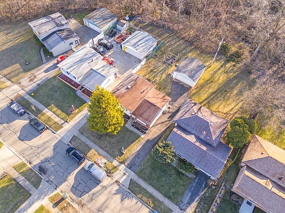 2nd image of 1664 De Porres Dr