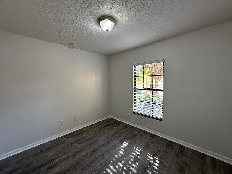 910 Luminary Cir — Photo 21