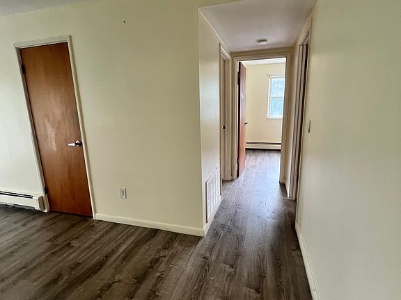 2nd image of 32 Pleasant Dr APT 19