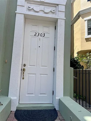 2303 Kensington Garden Ln Photo 1