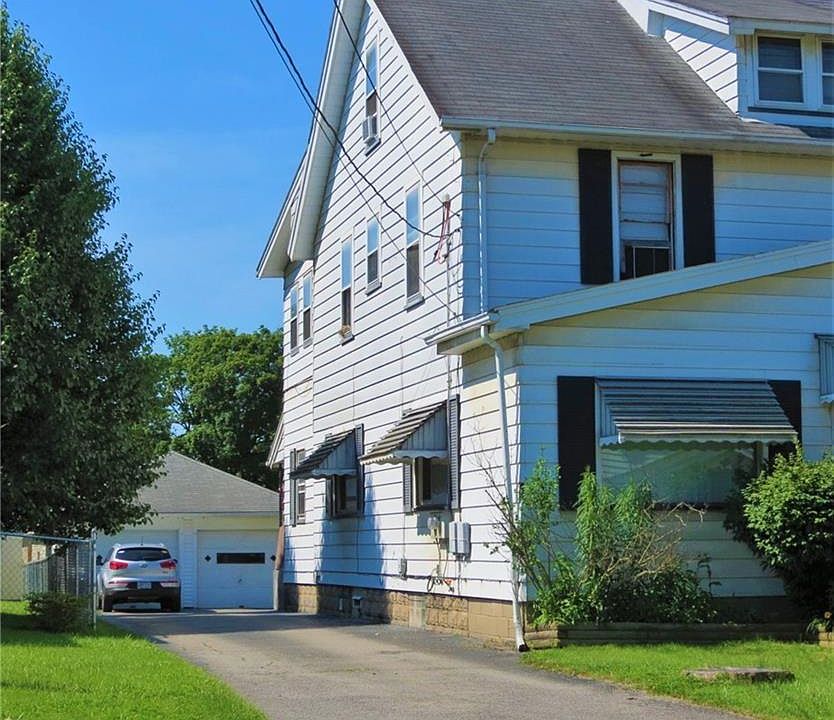 2nd image of 135 Churchill Rd