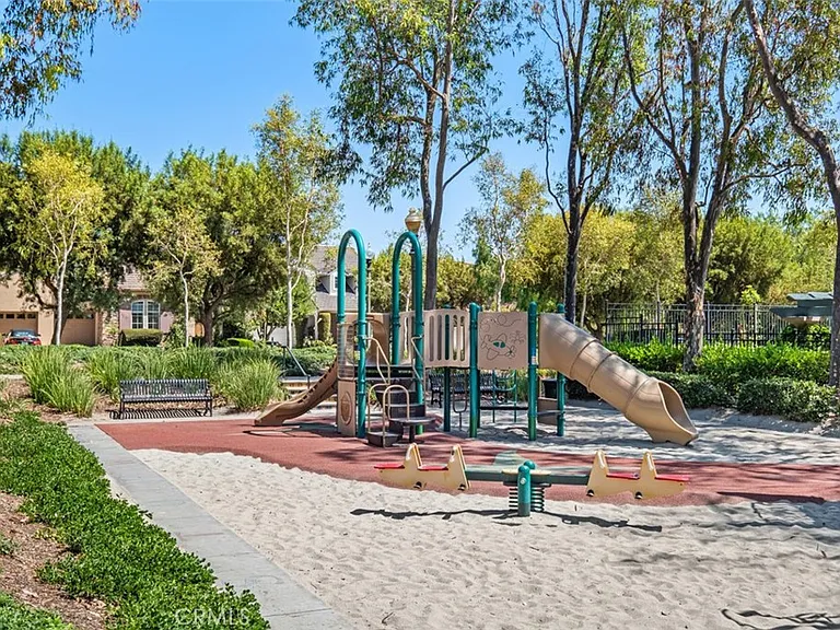 6 El Cajon — Photo 31