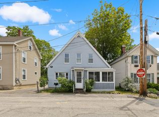 13 Kossuth St, Exeter, NH 03833