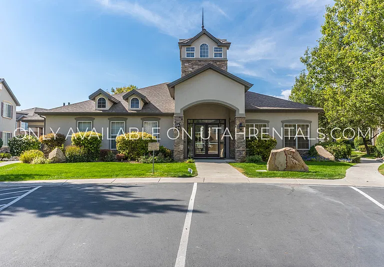 1508 W 110 N — Photo 22