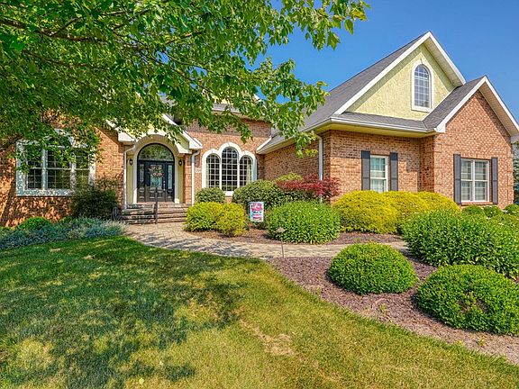 2nd image of 209 Yaples Orchard Dr