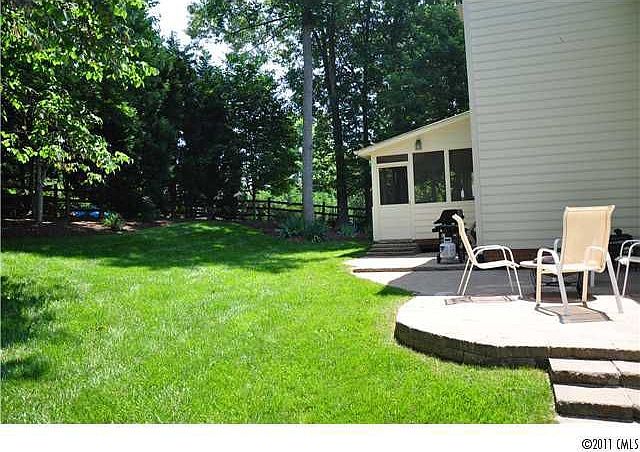 2nd image of 9025 McDiarmid Ln