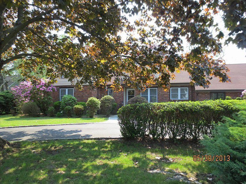 96 Peninsula Dr, Babylon, NY 11702 Zillow