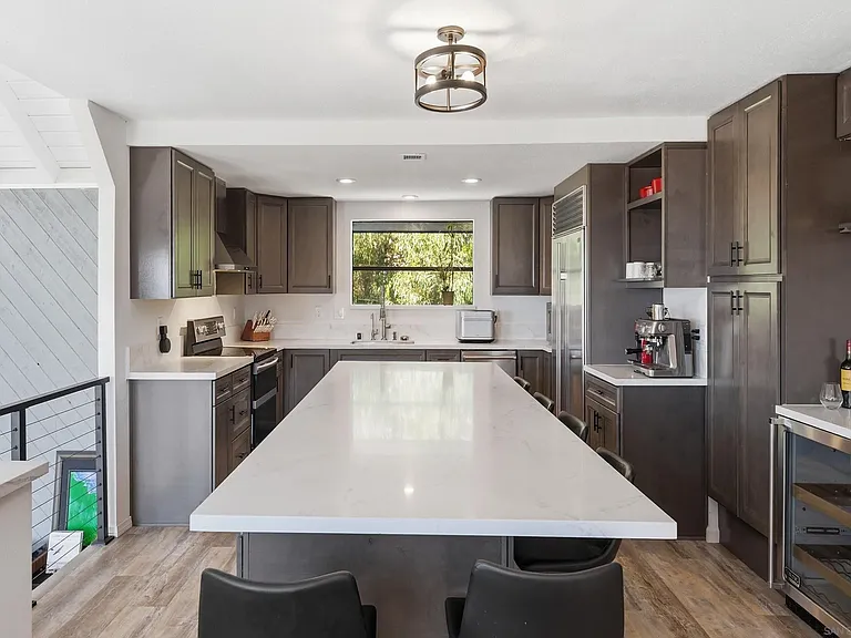 1539 San Miguel Ave — Photo 14