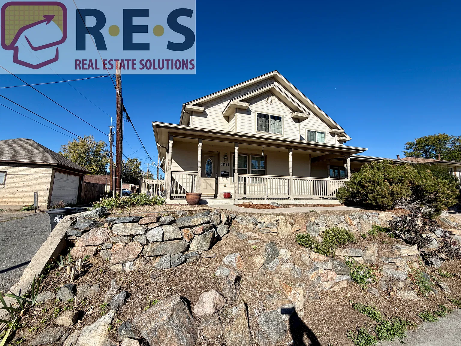3 bed, 2.5 bath, 1581 sqft, $2,795 — Photo 2