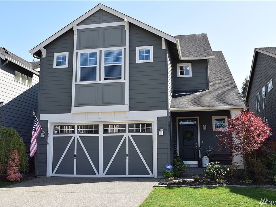 This home is located close to everything and has quality finishes thru out!
