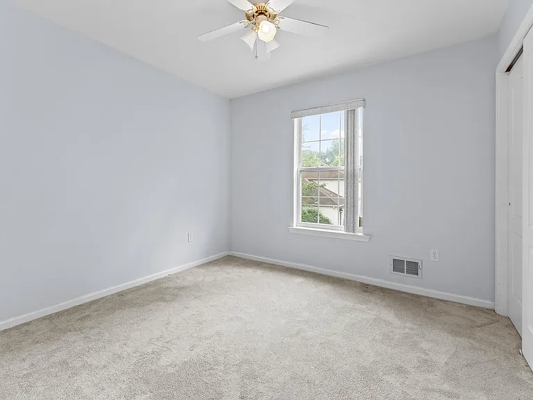 1 Gaelic Ct — Photo 11