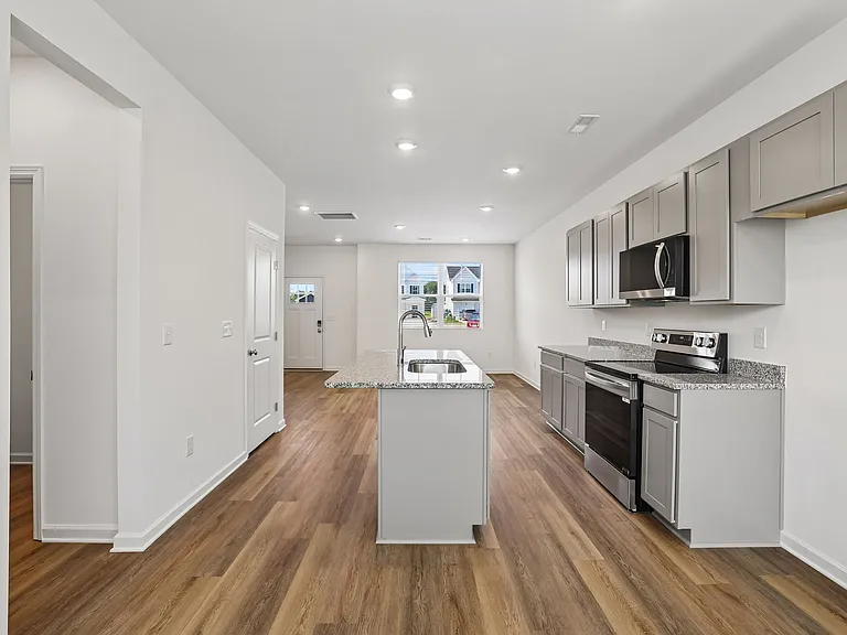 7608 Nightingale Ct — Photo 9