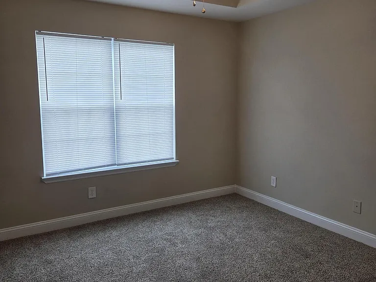 504 Hillshade Ct #A — Photo 18