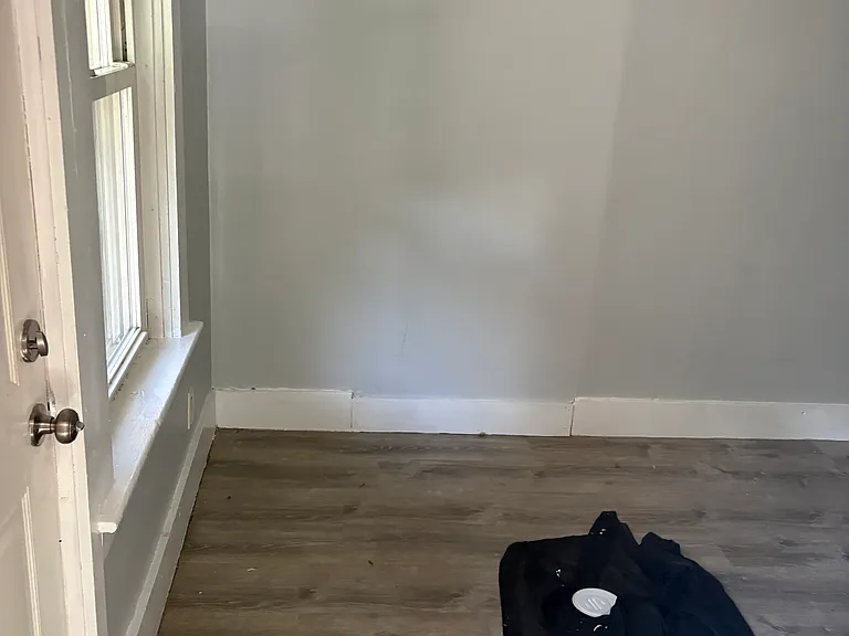 2 Chase Ave #1L — Photo 8