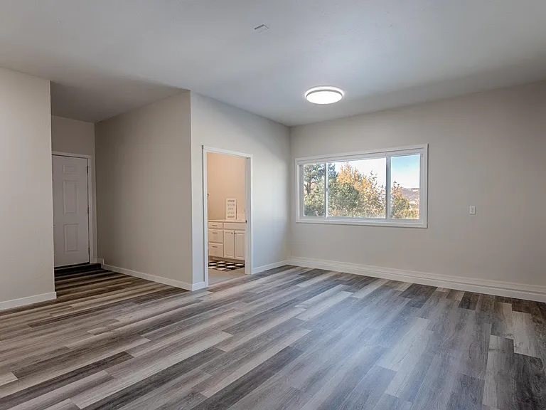 711 Terrace Dr — Photo 27