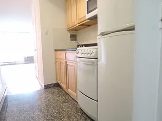 Rented by NYLA Realty