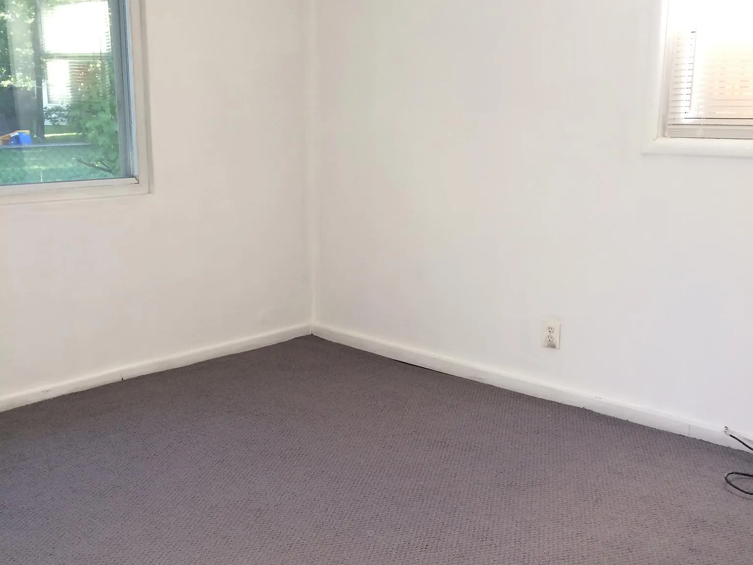 32404 Lapeer Dr — Photo 3
