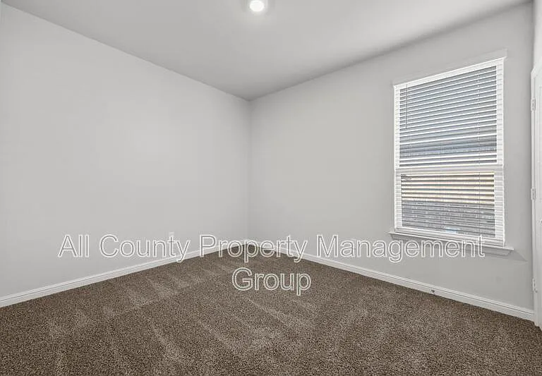131 Orchard Pines Pl — Photo 11