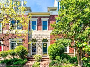 905 Bernard St, Alexandria, VA 22314