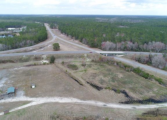 3rd image of 6823 N Us Highway 301