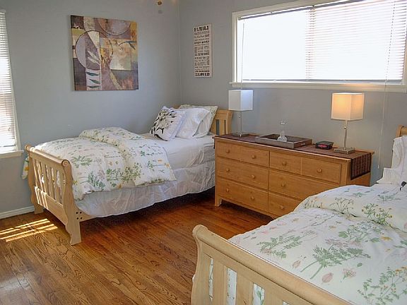 Twin bed with luxury linens