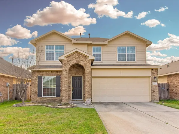 17323 Stonehedge Dr, Houston, TX 77073